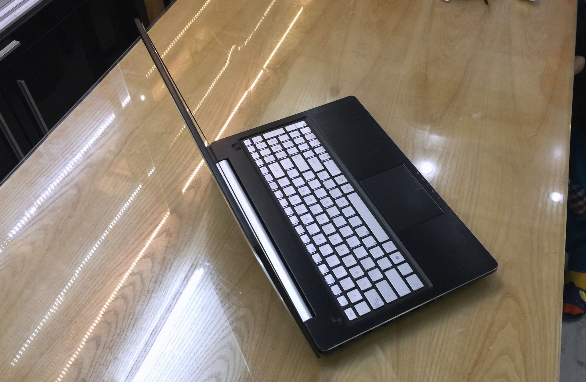 Laptop Asus Q550LF -8.jpg